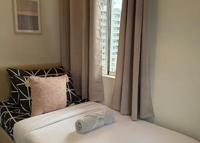 Spacious 3br Sucat Netflix And Free Parking * مانيلا